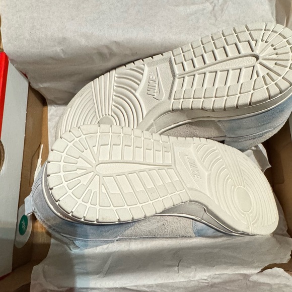 Nike Dunks - Picture 10 of 10